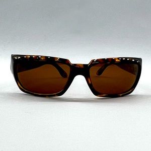 DSO Eyewear Boost Sunglasses in Shiny Tort - Amber
